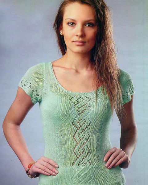 Top con motivo traforato centrale